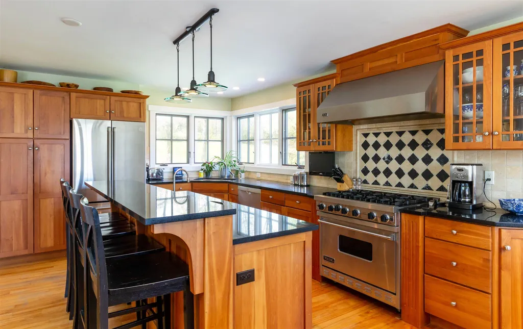 144 Cherrywood Lane Williston VT 05495
