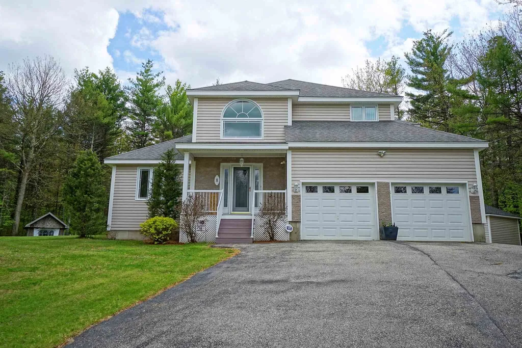 8 Frances Drive Deerfield NH 03037