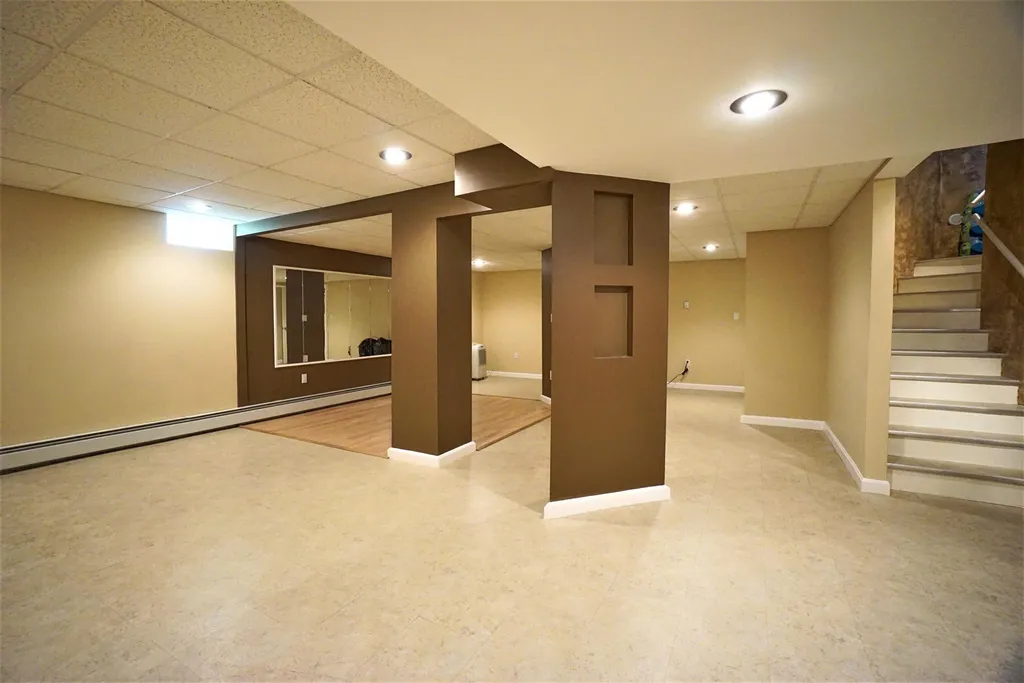 8 Frances Drive Deerfield NH 03037