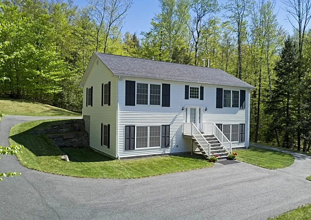 424 Old Bristol Road New Hampton NH 03256