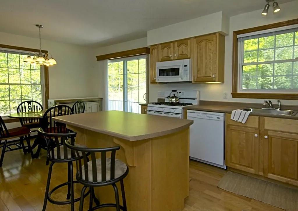 424 Old Bristol Road New Hampton NH 03256