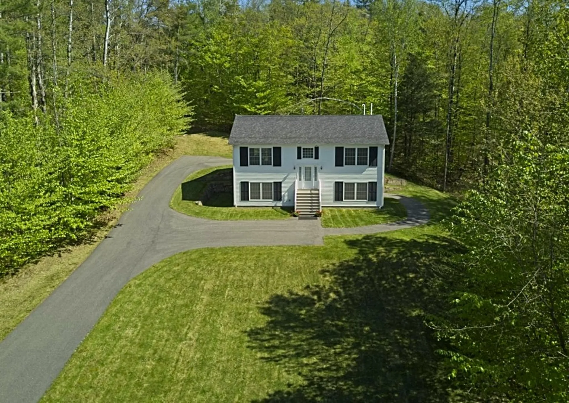 424 Old Bristol Road New Hampton NH 03256