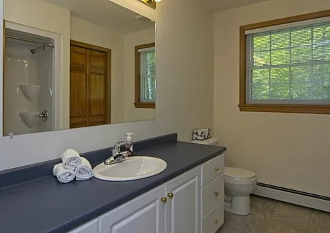 424 Old Bristol Road New Hampton NH 03256