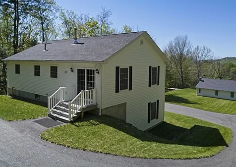 424 Old Bristol Road New Hampton NH 03256