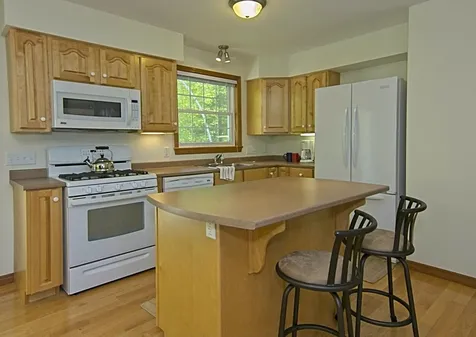 424 Old Bristol Road New Hampton NH 03256