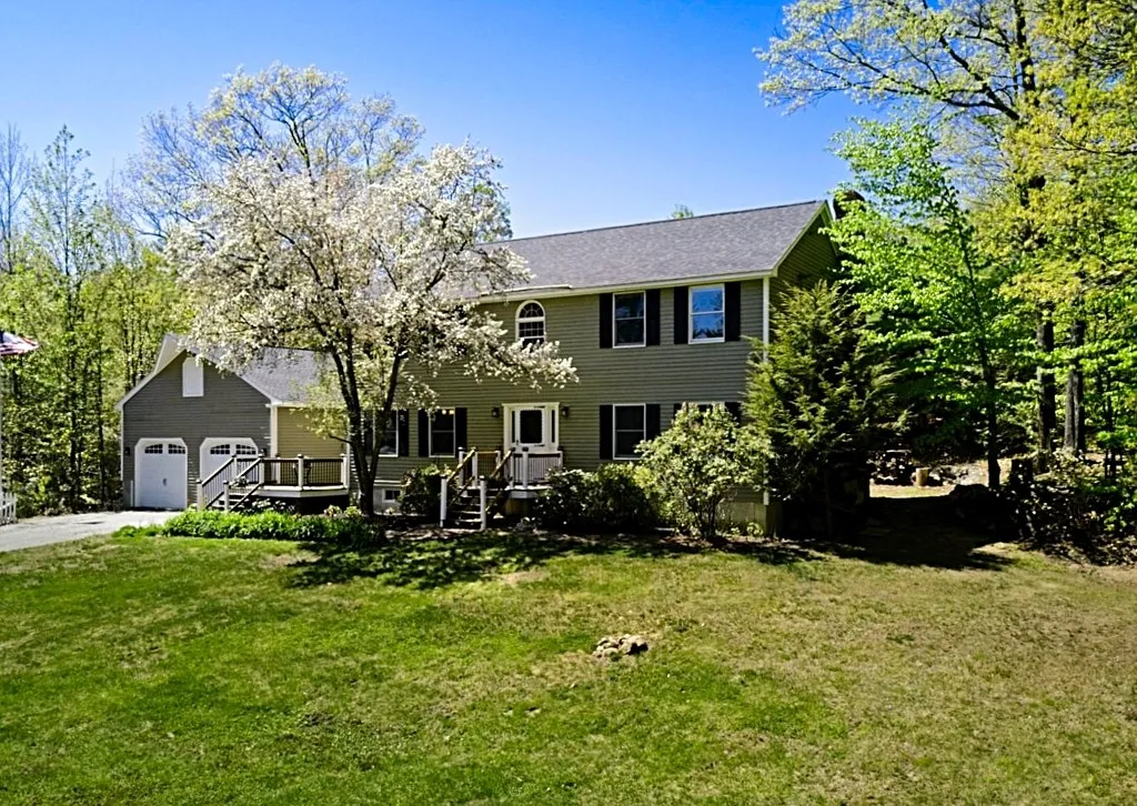 4 Cortland Circle New Hampton NH 03256