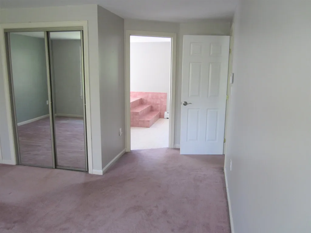 4 Cortland Circle New Hampton NH 03256