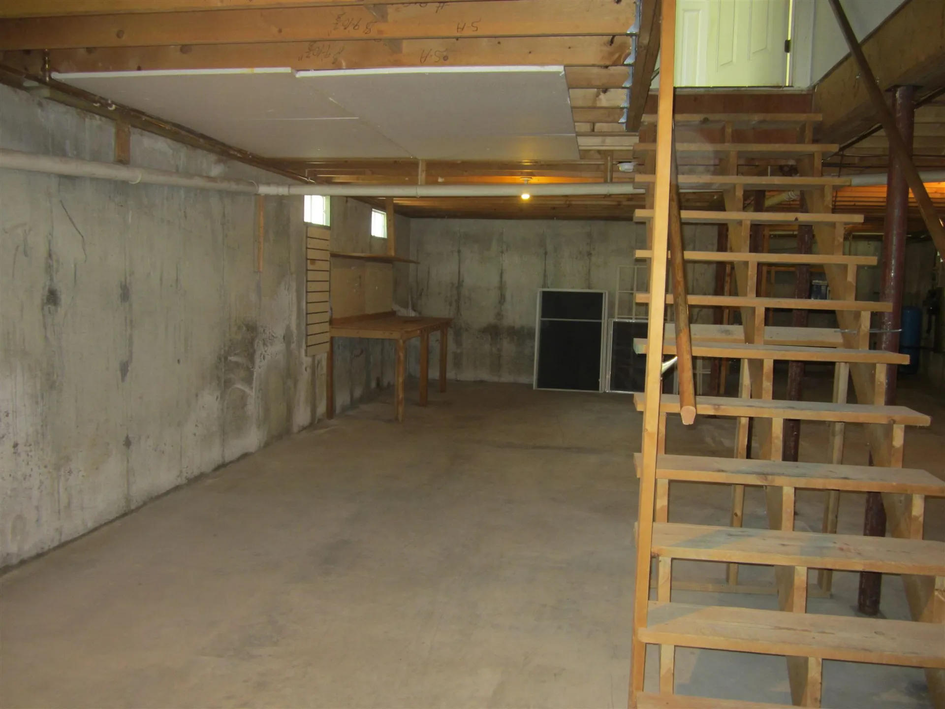 4 Cortland Circle New Hampton NH 03256