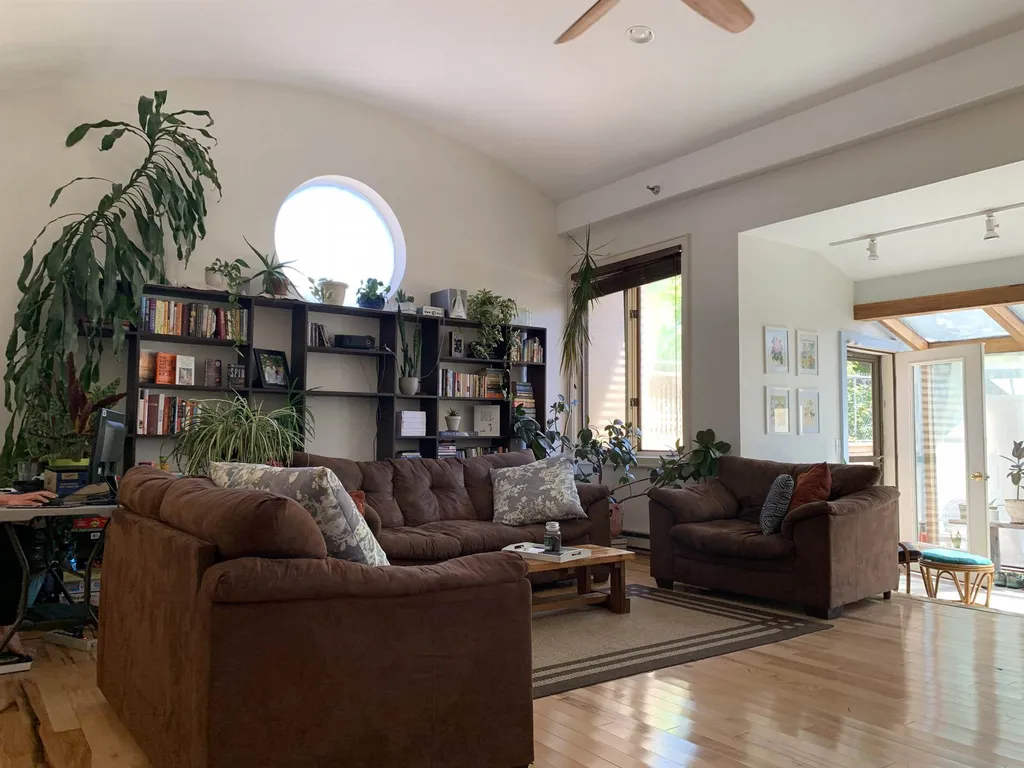 267 Pearl Street Burlington VT 05401
