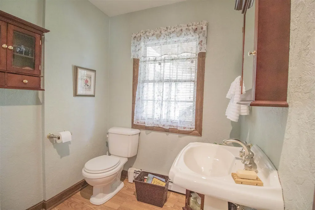 27 Dow Lane Rye NH 03870