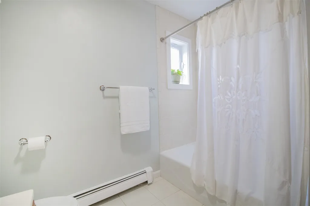 27 Dow Lane Rye NH 03870