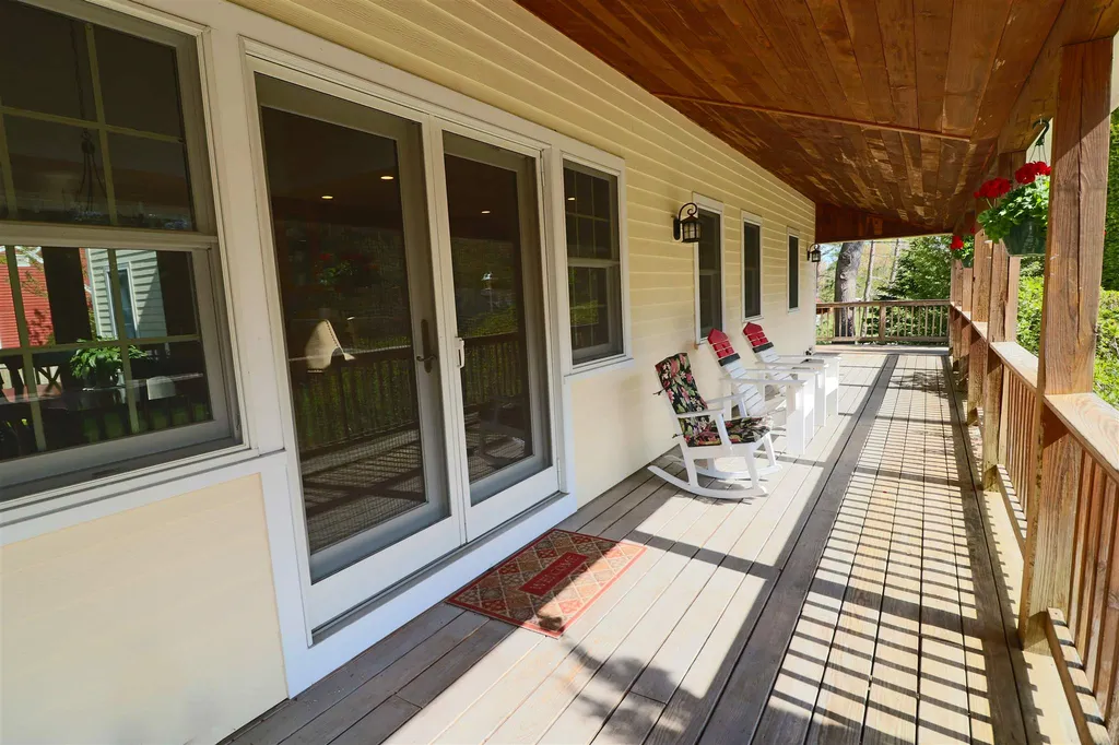 27 Dow Lane Rye NH 03870
