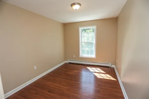 58 Blucher Street Manchester NH 03102