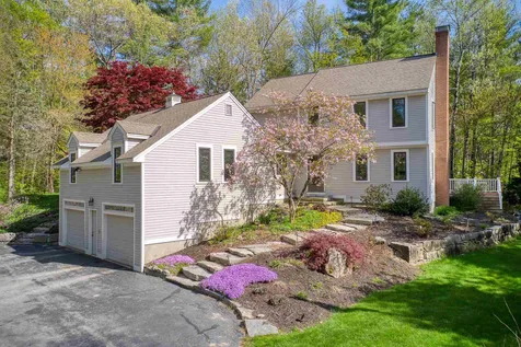 11 Hemlock Hill Road Amherst NH 03031
