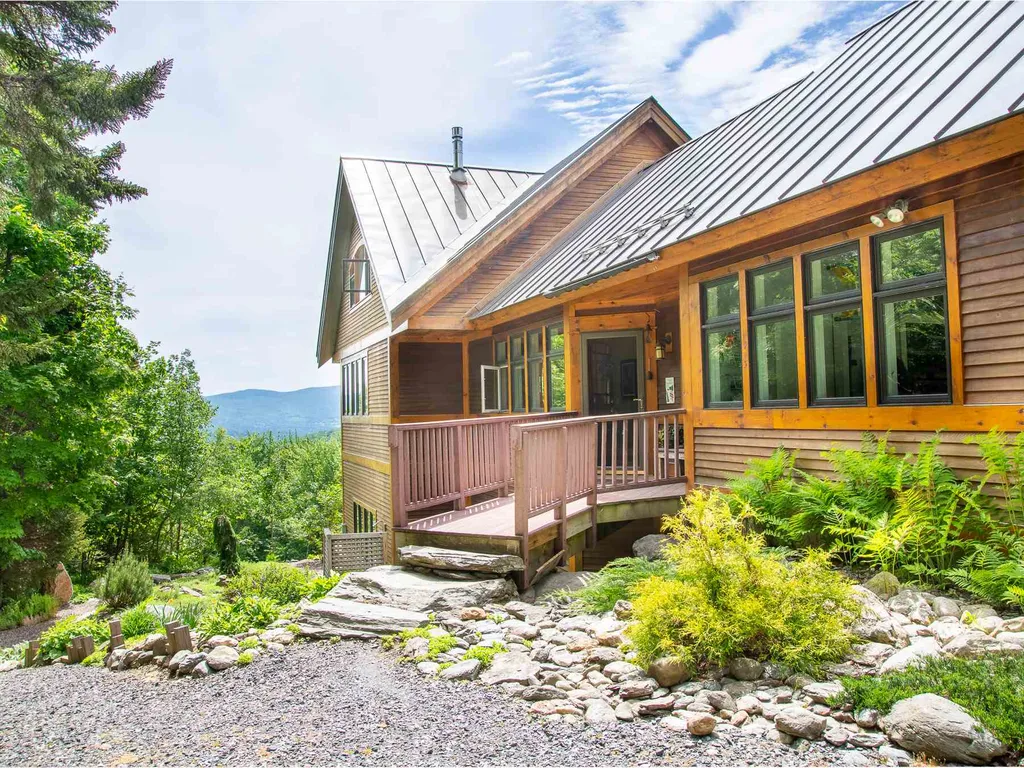 411 West Hill Extension Warren VT 05674