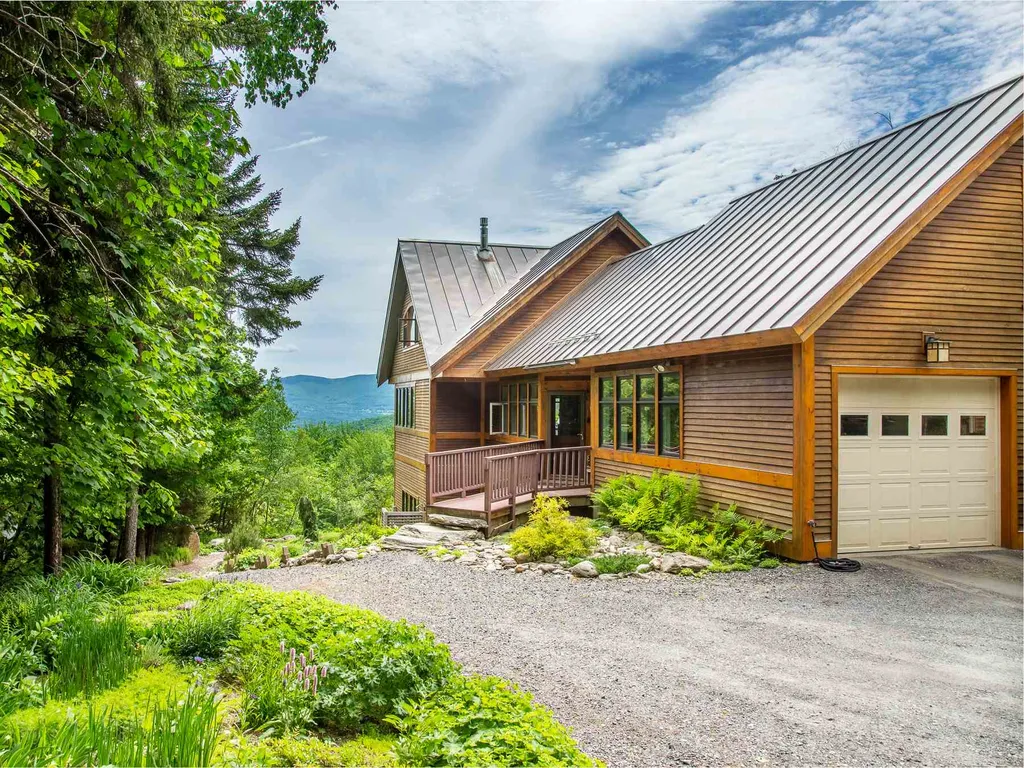 411 West Hill Extension Warren VT 05674