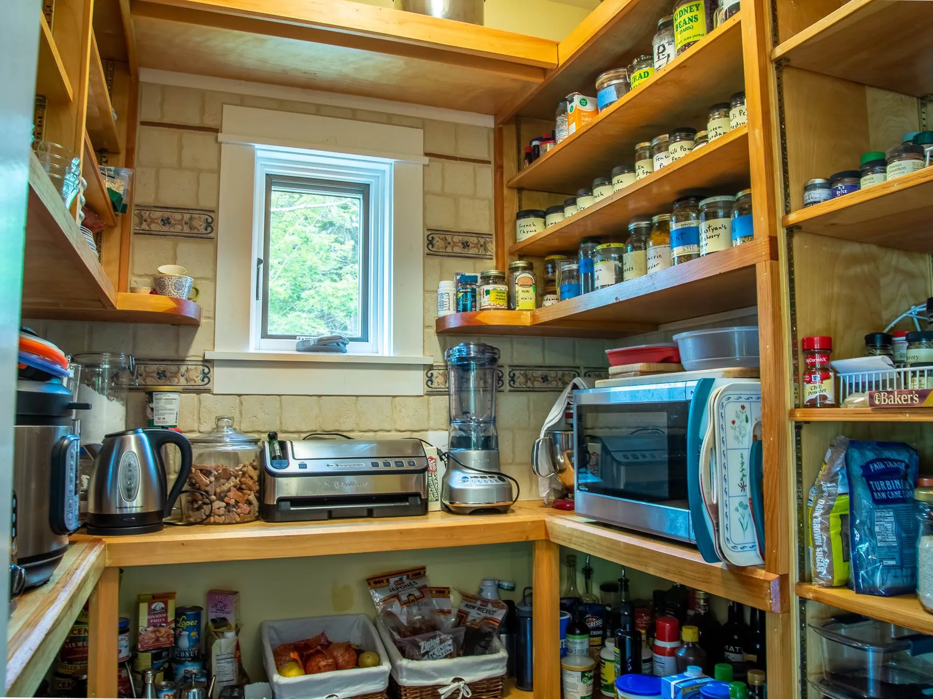 411 West Hill Extension Warren VT 05674
