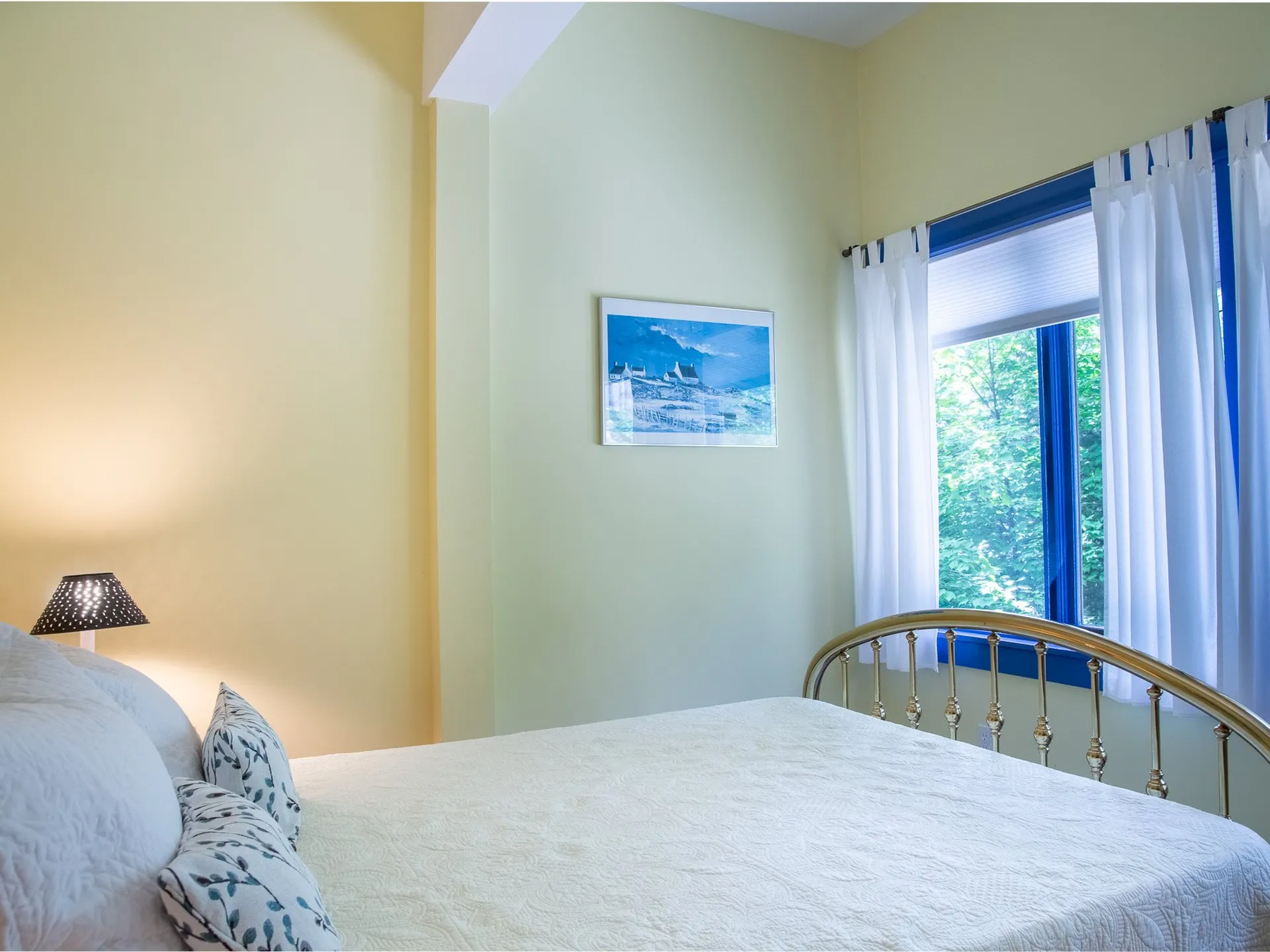 411 West Hill Extension Warren VT 05674