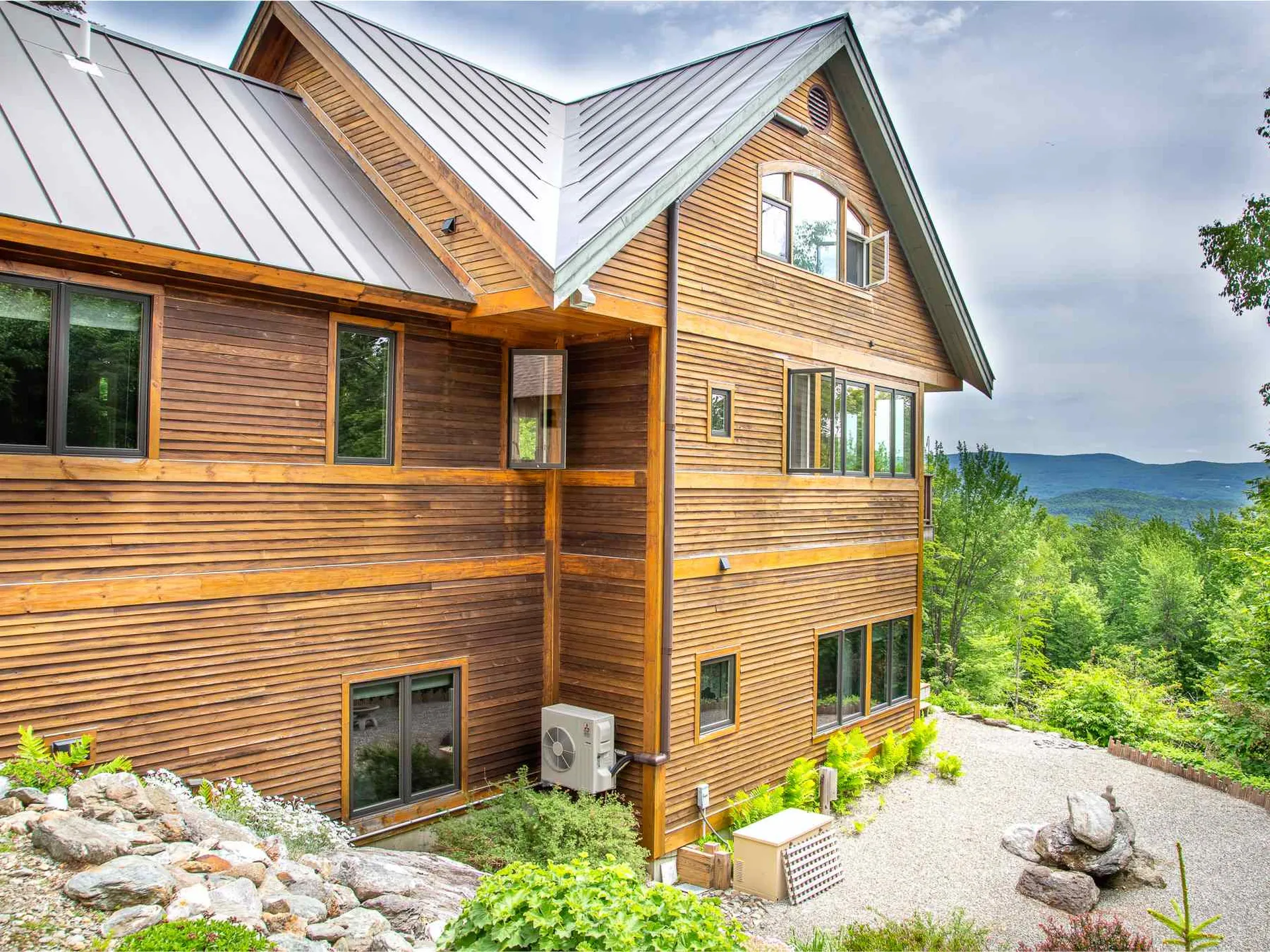 411 West Hill Extension Warren VT 05674