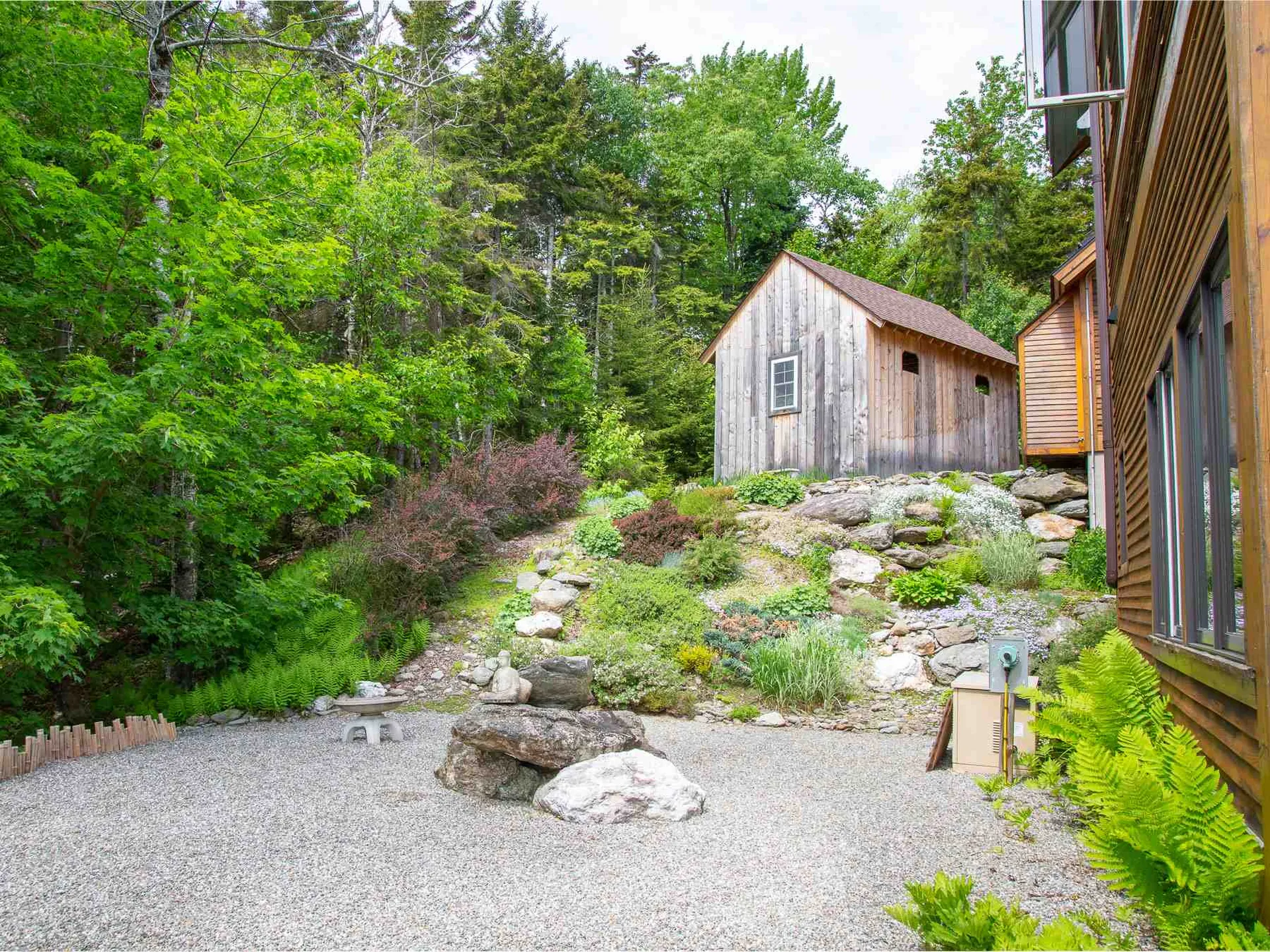 411 West Hill Extension Warren VT 05674