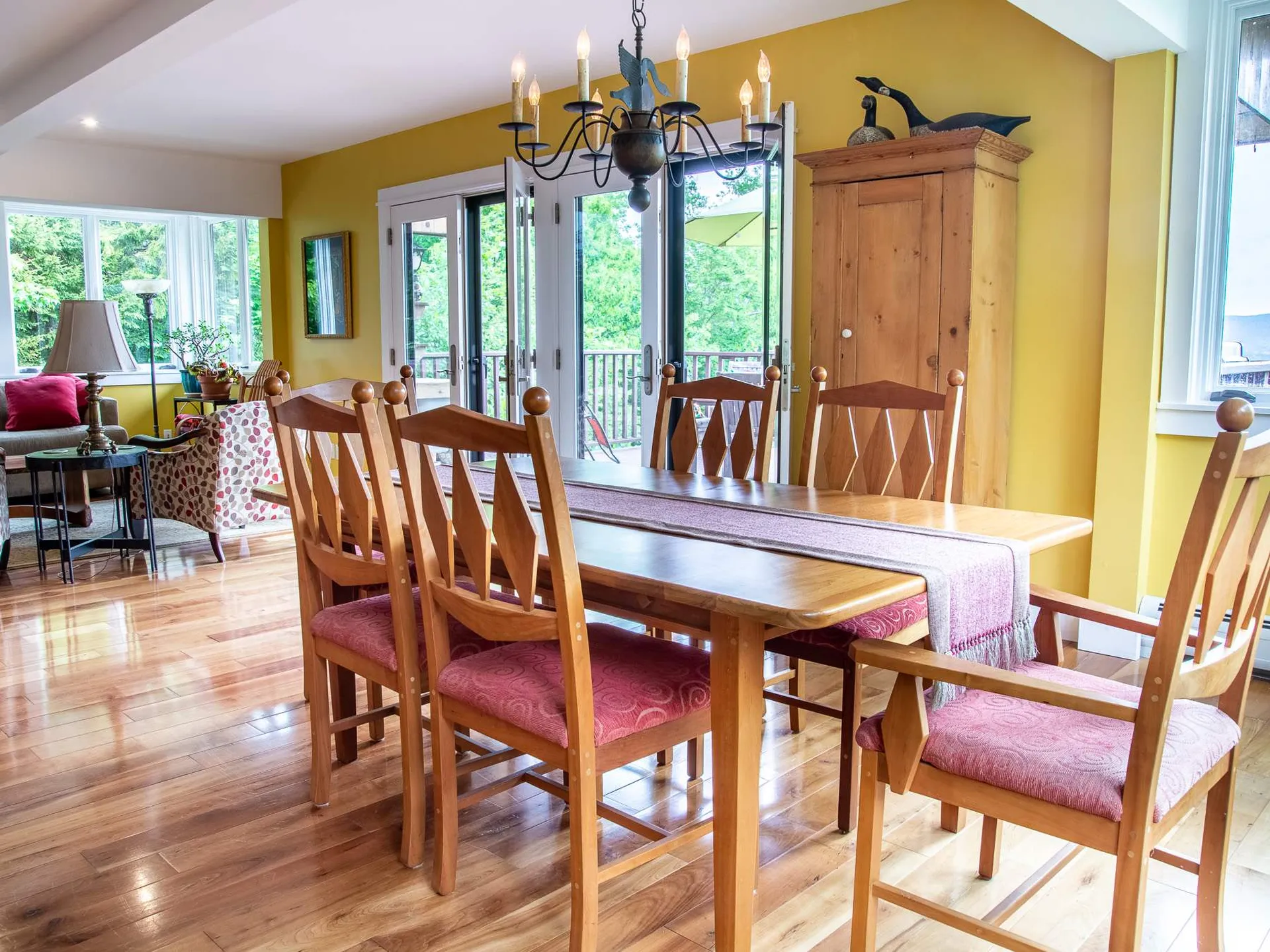 411 West Hill Extension Warren VT 05674