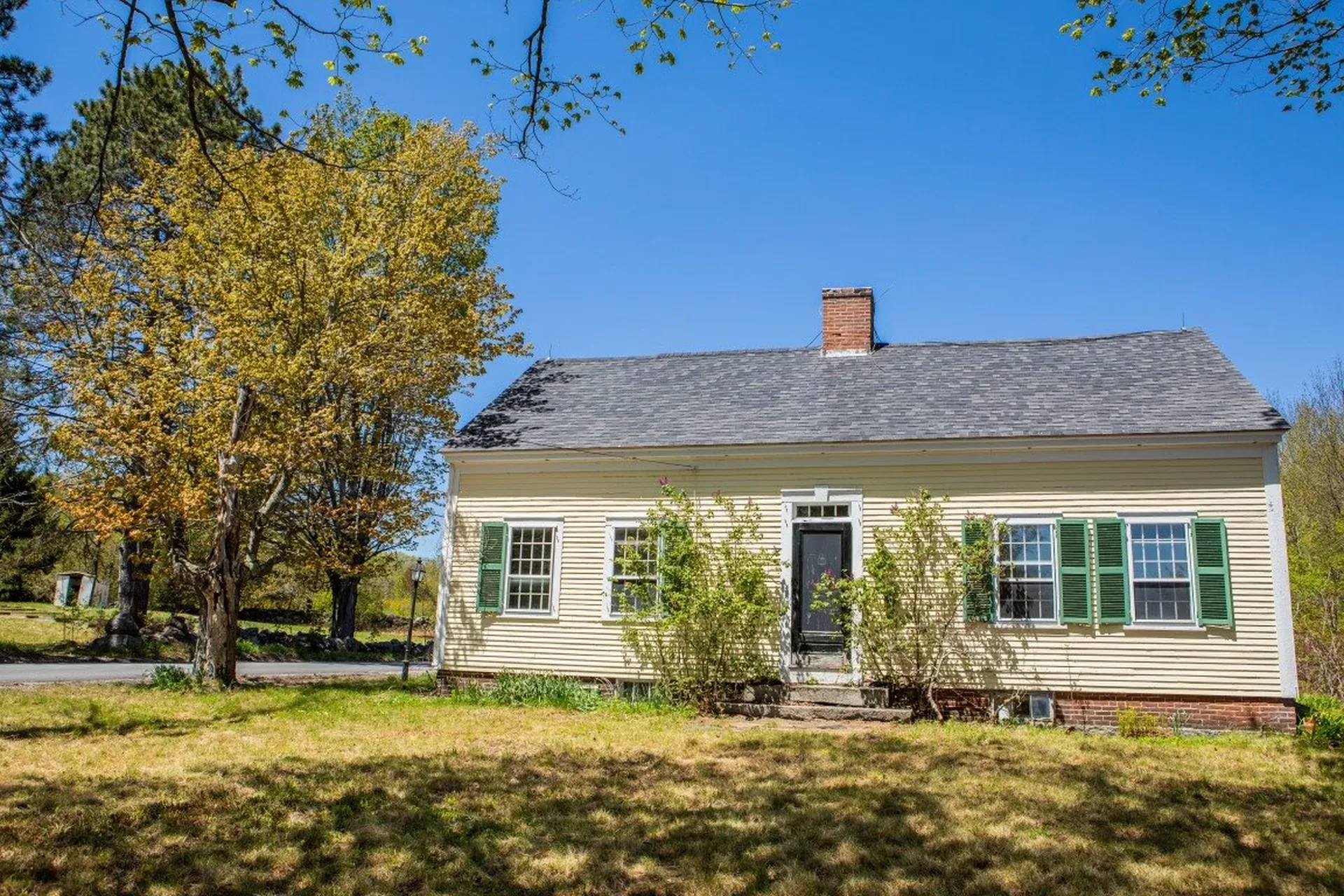558 E Deering Road Deering NH 03244