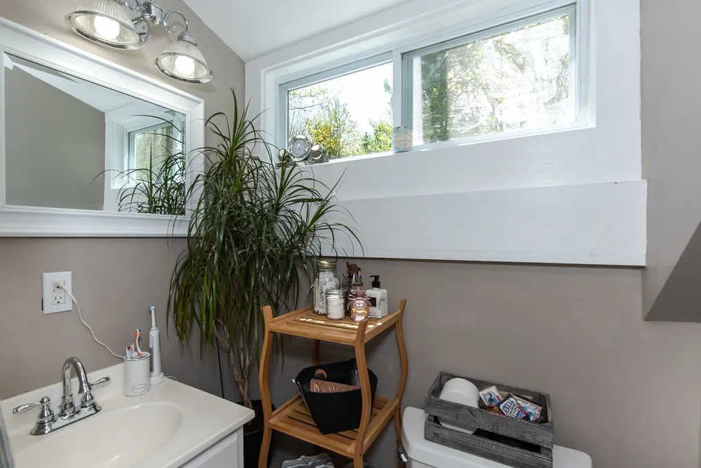 101 Greenleaf Parsons Road York ME 03902