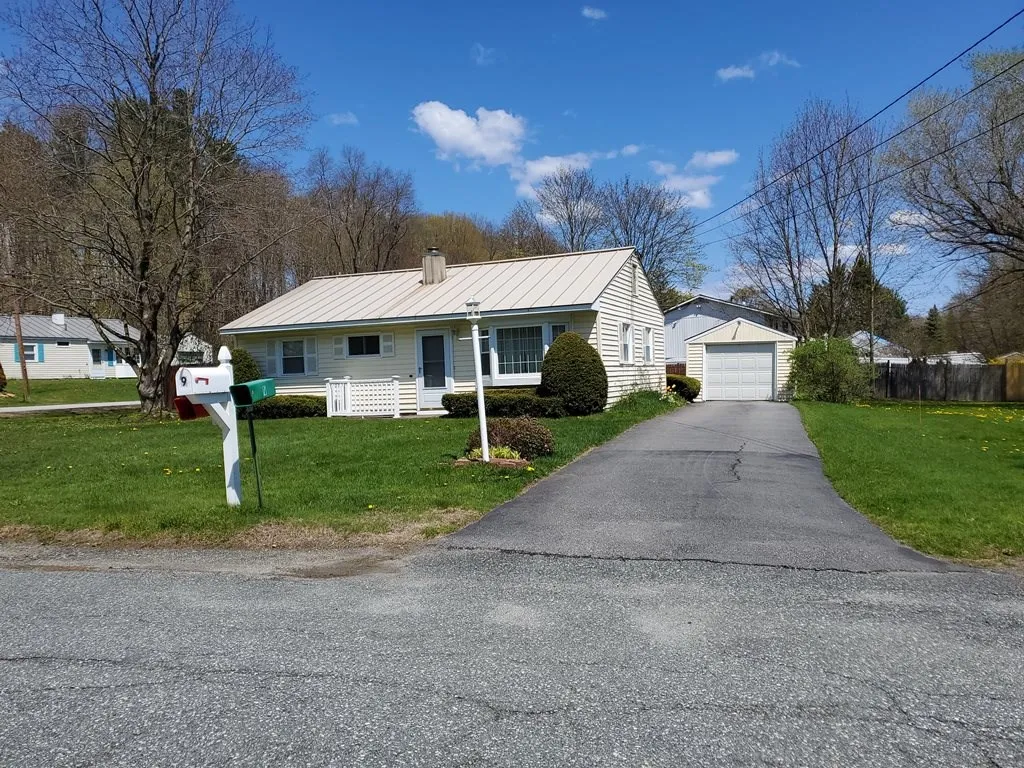 9 Highlandview Road Claremont NH 03743