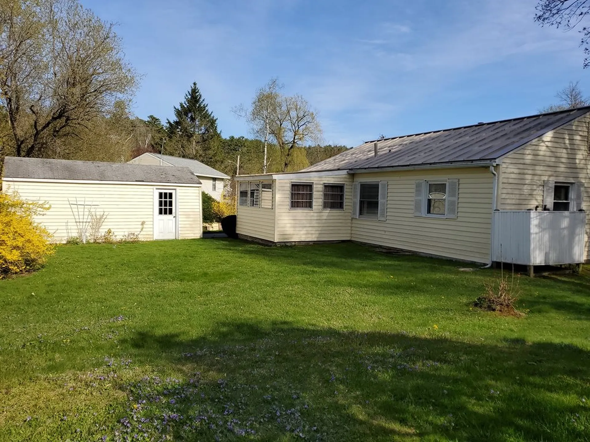 9 Highlandview Road Claremont NH 03743