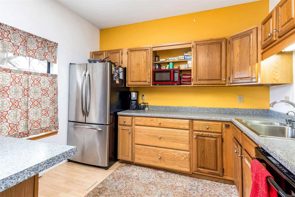 33 Read Road Williston VT 05495