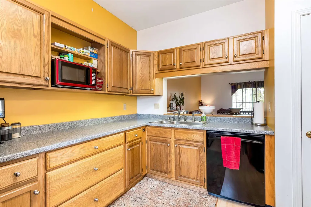 33 Read Road Williston VT 05495