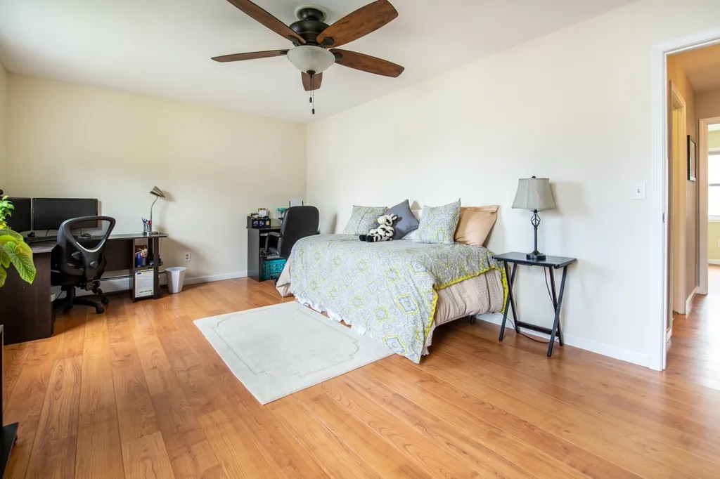 33 Harbor View Road South Burlington VT 05403