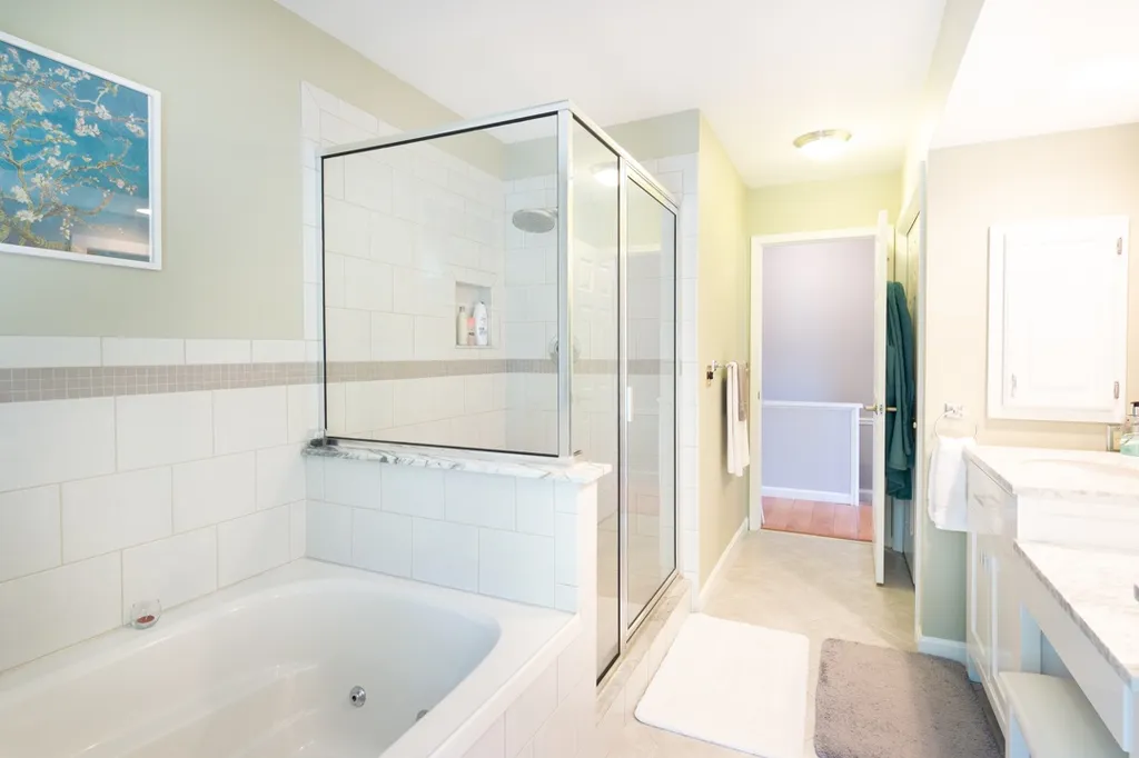 33 Harbor View Road South Burlington VT 05403