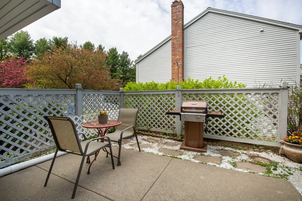 33 Harbor View Road South Burlington VT 05403