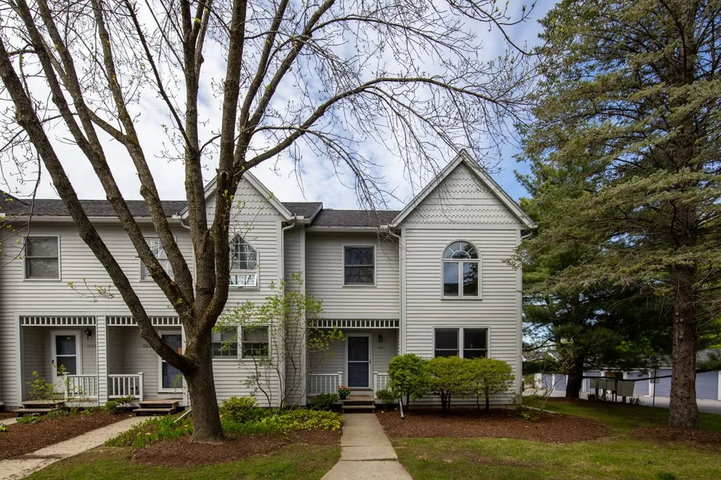 33 Harbor View Road South Burlington VT 05403