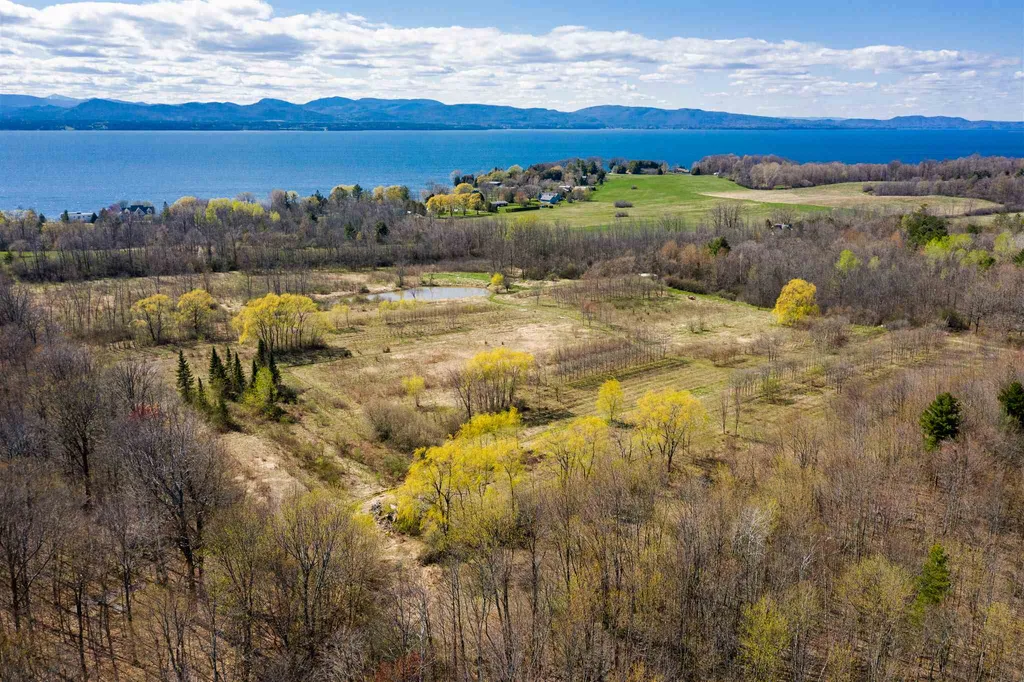 251 Tamarack Road Charlotte VT 05445