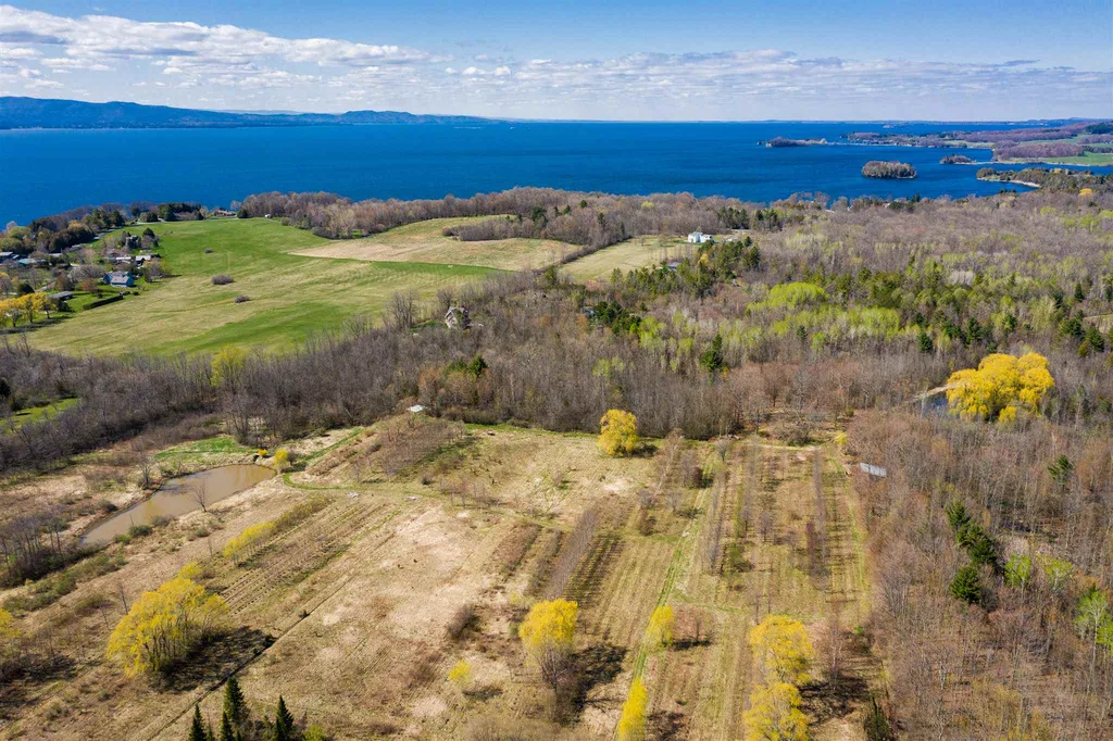 251 Tamarack Road Charlotte VT 05445