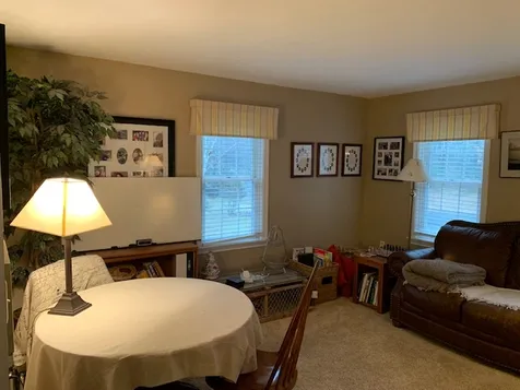 18 Lantern Lane Londonderry NH 03053
