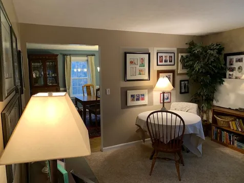 18 Lantern Lane Londonderry NH 03053