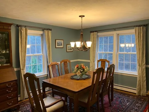 18 Lantern Lane Londonderry NH 03053