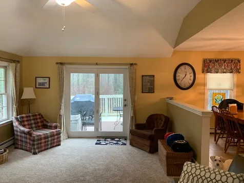 18 Lantern Lane Londonderry NH 03053