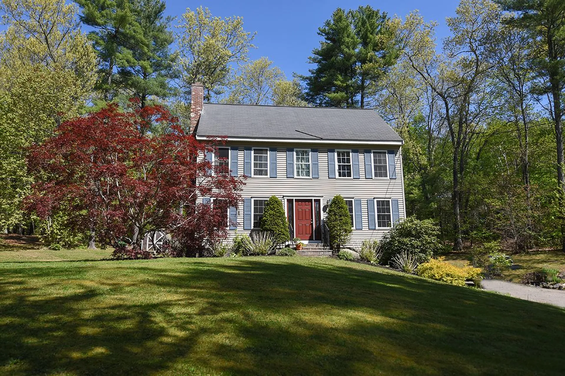 189 Pine Street Danville NH 03819