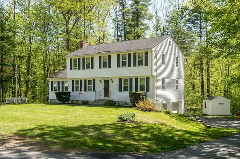 29 Crestview Terrace Stratham NH 03885