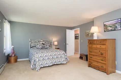 29 Crestview Terrace Stratham NH 03885