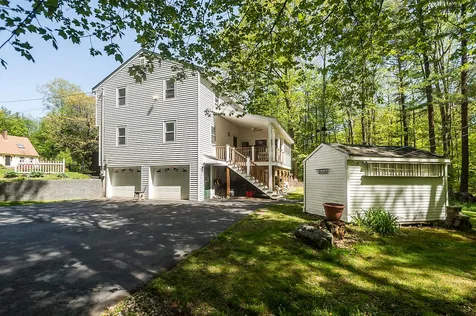 29 Crestview Terrace Stratham NH 03885