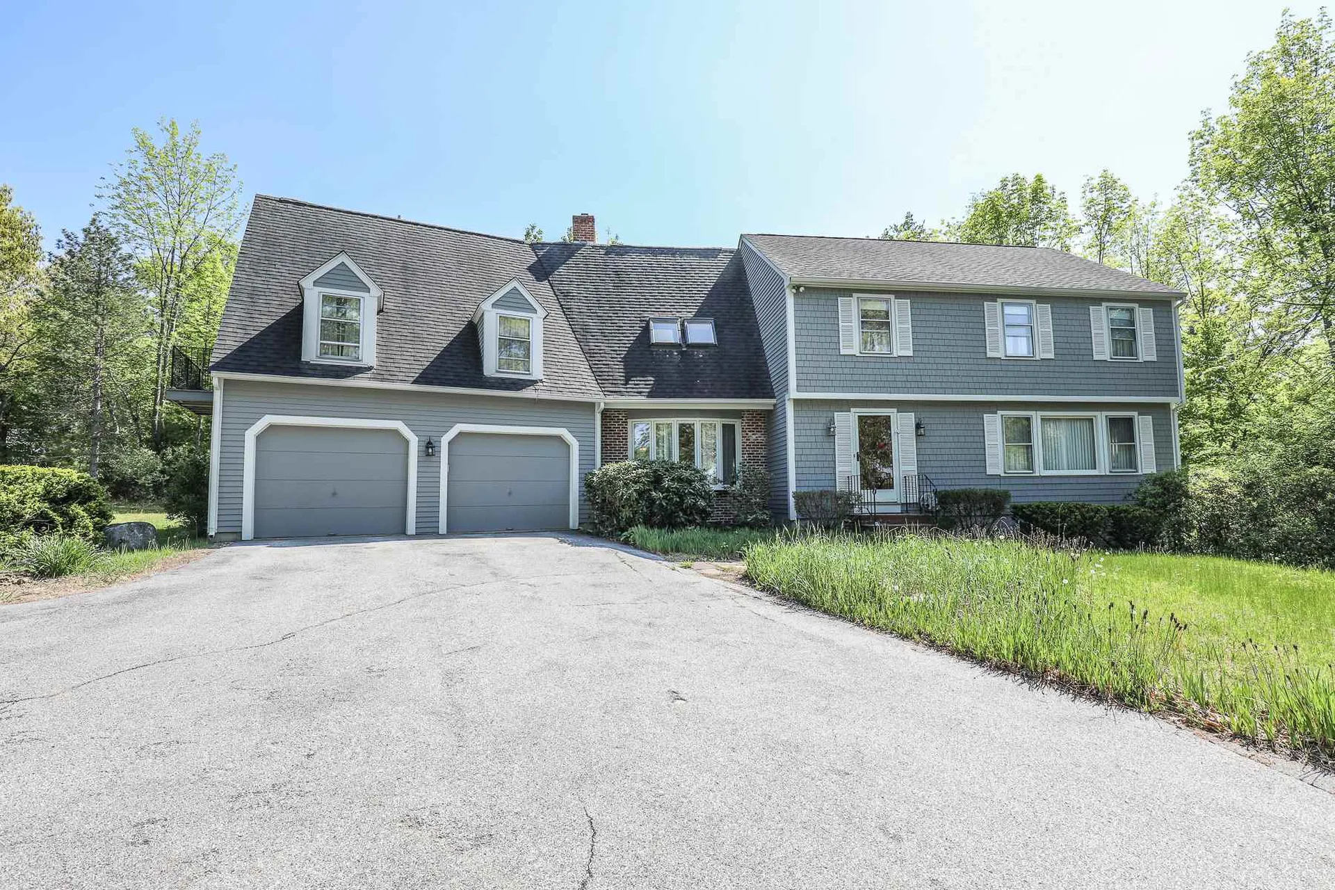 11 Camelot Drive Bedford NH 03110