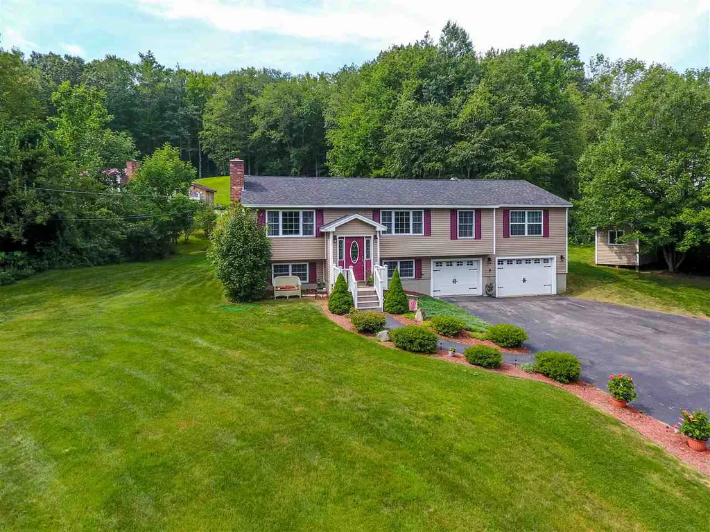 80 Wallace Road Goffstown NH 03045