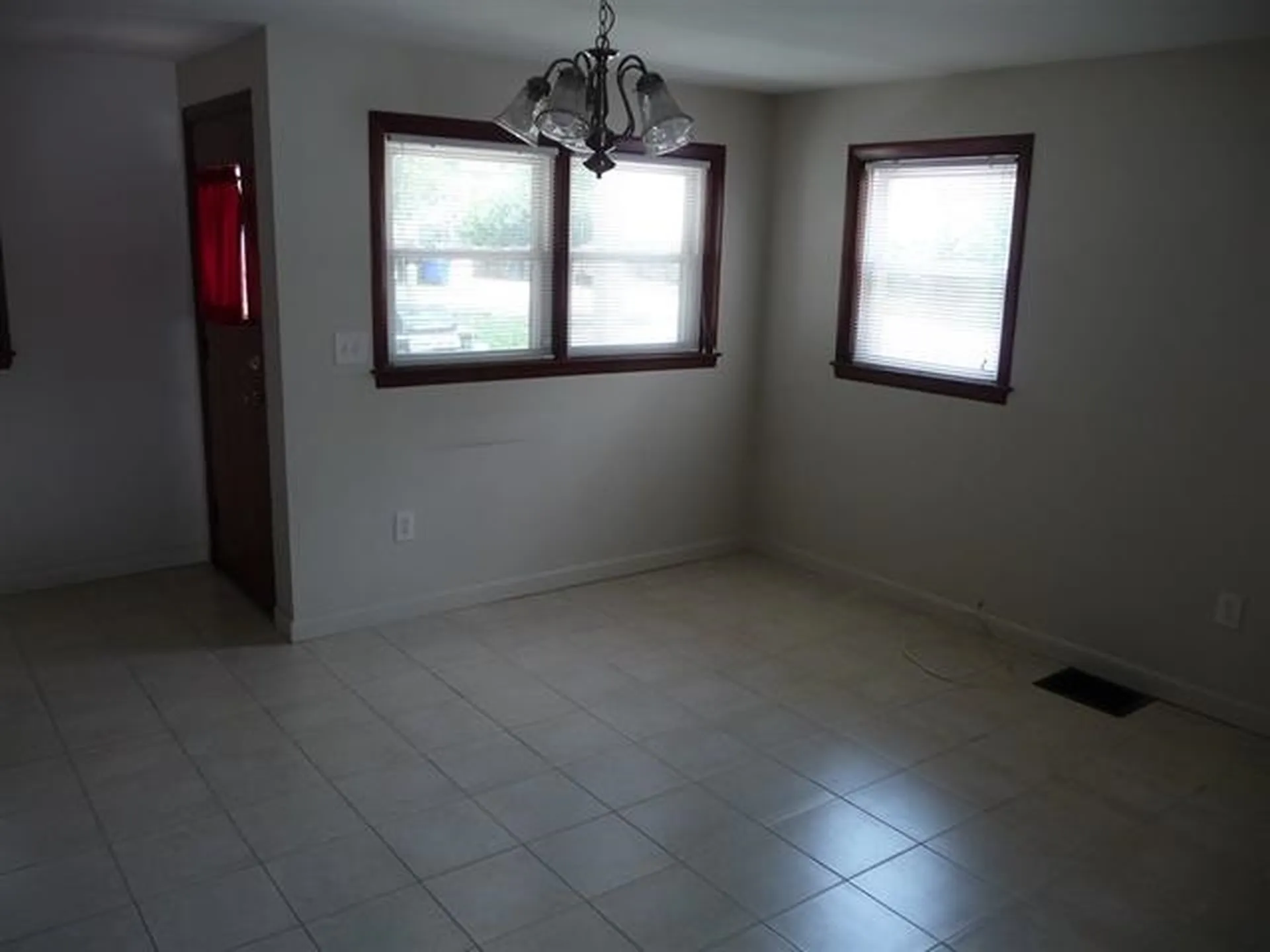 874 Union Street Manchester NH 03104