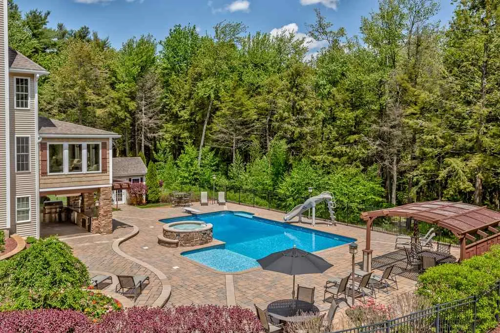 285 Middle Winchendon Road Rindge NH 03461