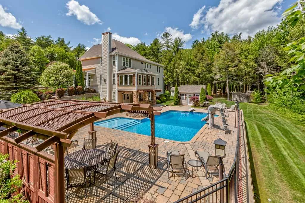 285 Middle Winchendon Road Rindge NH 03461